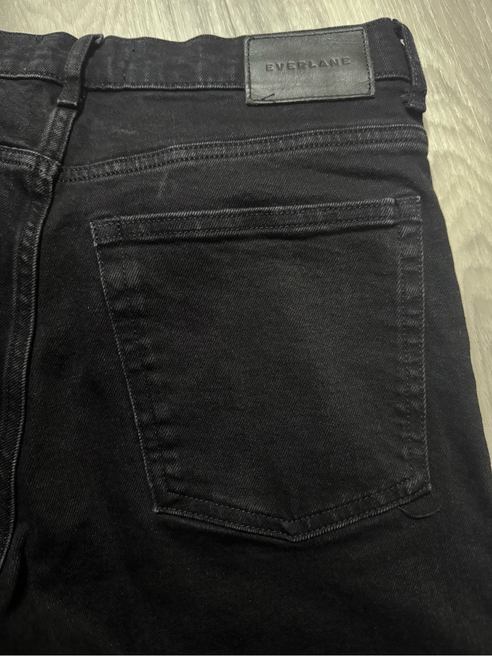 EVERLANE | The Way High Jean in Black | Raw Hem | Straight Leg | Size 27 Regular - Picture 6 of 9